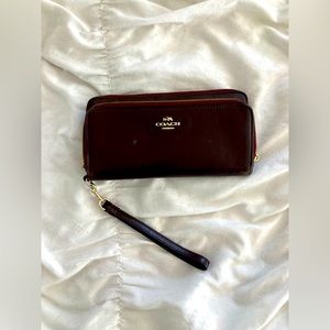 COACH Accordion Zipper Wallet